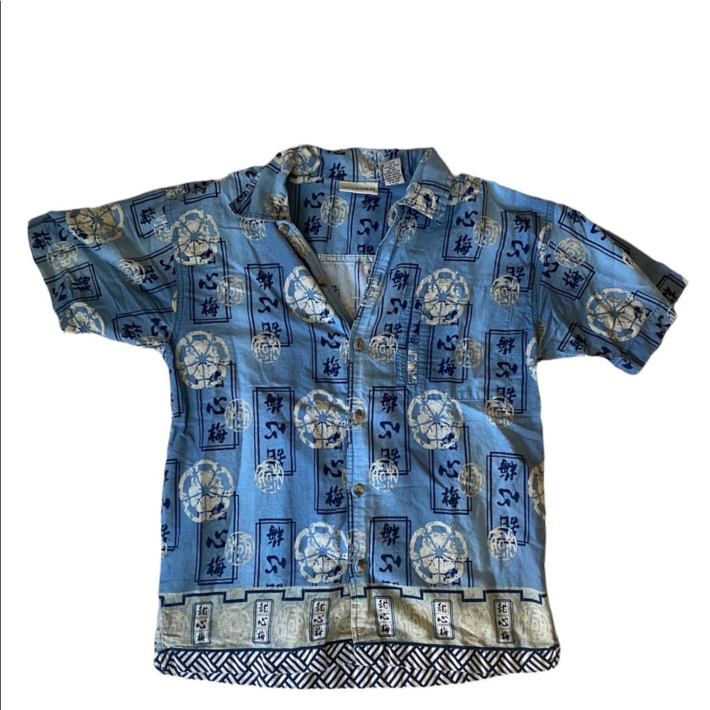 Collared mandarin character short sleeve button down